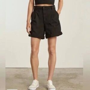 Everlane The Tourist Shorts 10